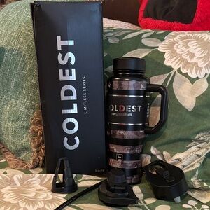 Water Bottle with Handle - Black